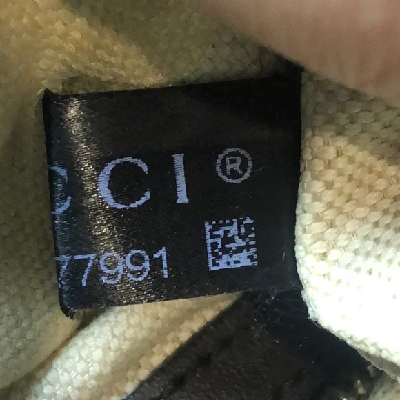 GUCCI GG Beige and Brown Boston Duffel Bag with Red and Green Sherryline Stripes - Picture 16 of 17